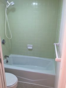 Island Transformations is a team of refinishing professionals with over two decades of glazing and painting experience.